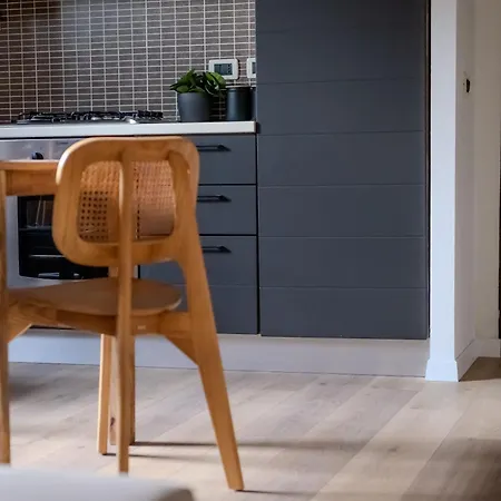 Sunyata Shala Apartment *